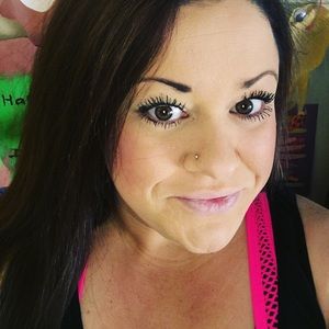 Meet your Posher, Nikki